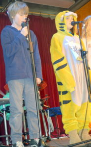 Banding together at MRIS! 2 Banding together at MRIS! 2