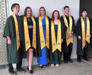 2022 Graduates shine! 1 2022 Graduates shine! 1