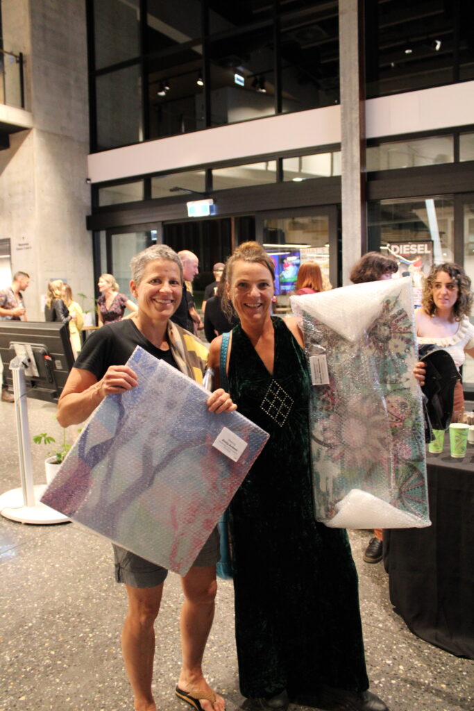 Art Auction 15 Art Auction 15