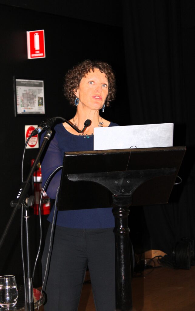 Experts Inspire Parents at MRIS eSafety Event 3